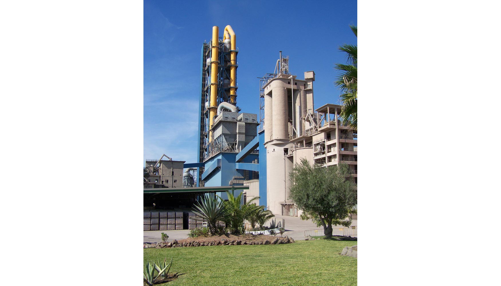 La fbrica de cemento de FYM-Italcementi Group en Mlaga