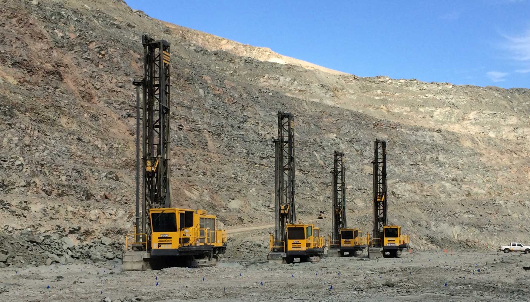 Equipos de perforacin de produccin Atlas Copco para voladuras (Tranportes Peal)