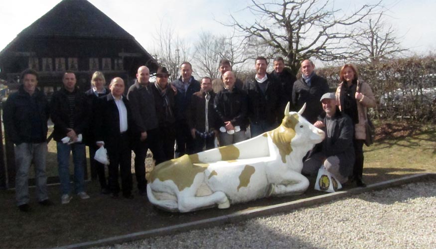 Los representantes de las cinco empresas espaolas galardonadas viajaron hasta el valle Emmental...