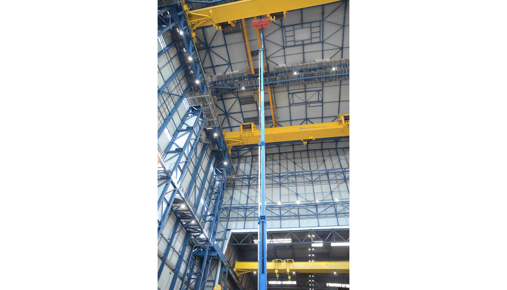 La plataforma Genie SX-180 Super boom ofrece una altura mxima de trabajo de 56,85 m, el equivalente de unas 20 plantas