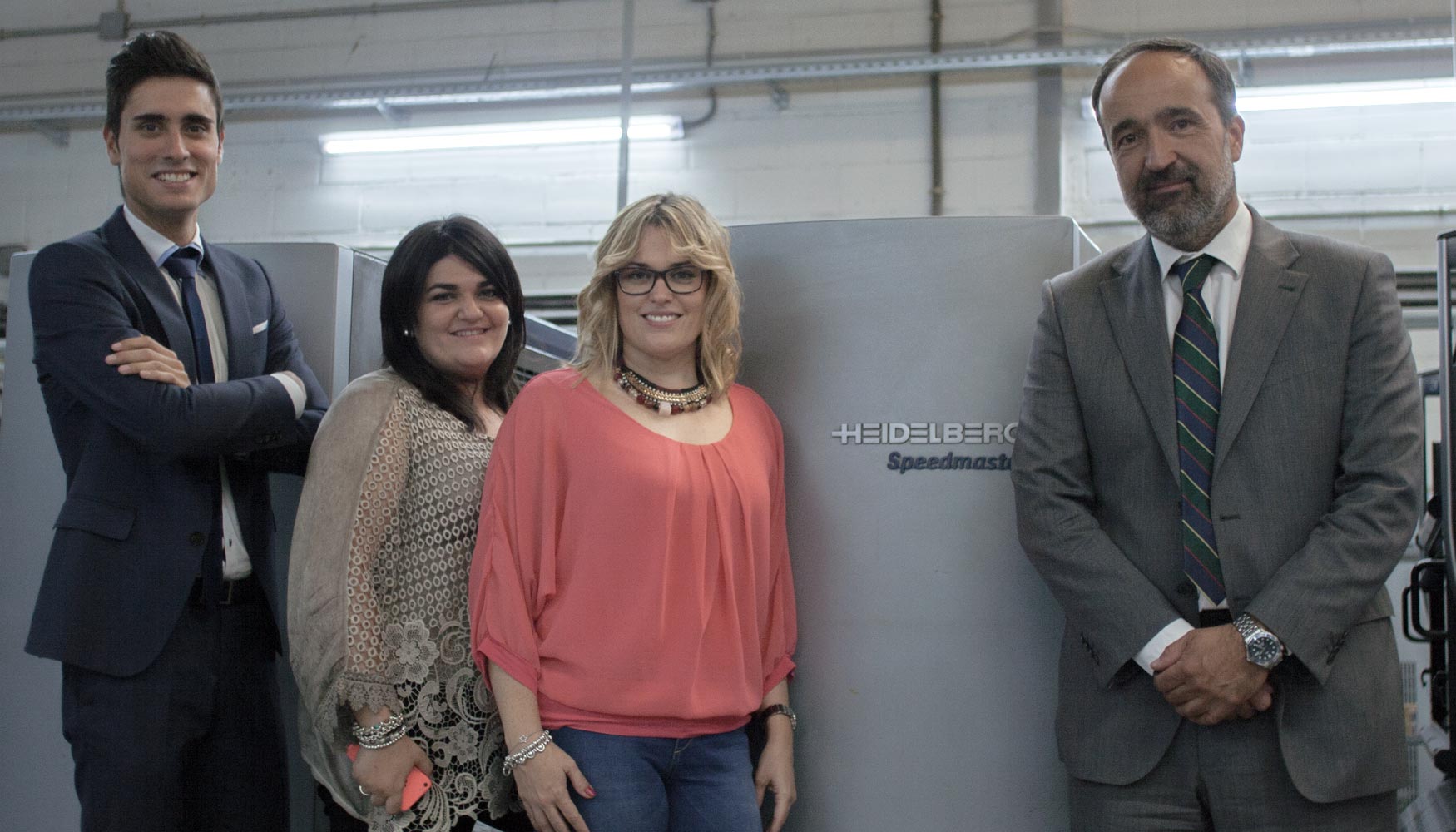 Cristina y Patricia, junto a Angel Grutzmann y Jaime de Diego, del equipo de ventas de Hartmann