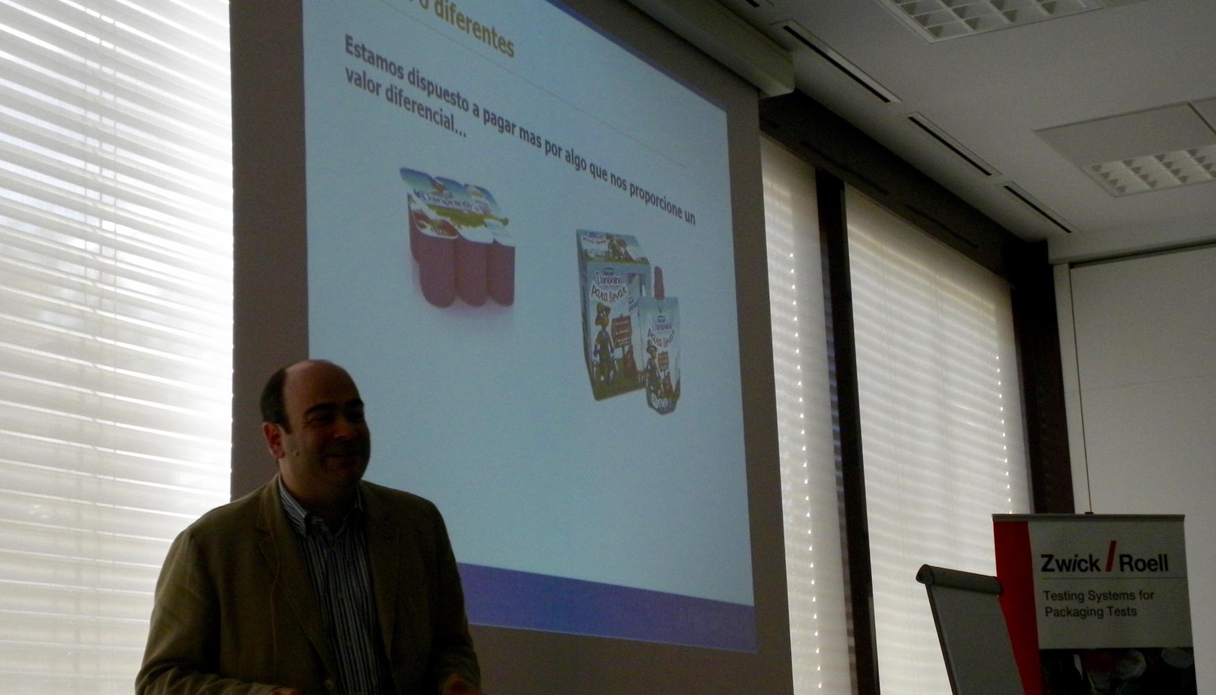 Sergio Gimnez, de Aimplas, habl durante su intervencin sobre las tendencias en el sector del packaging