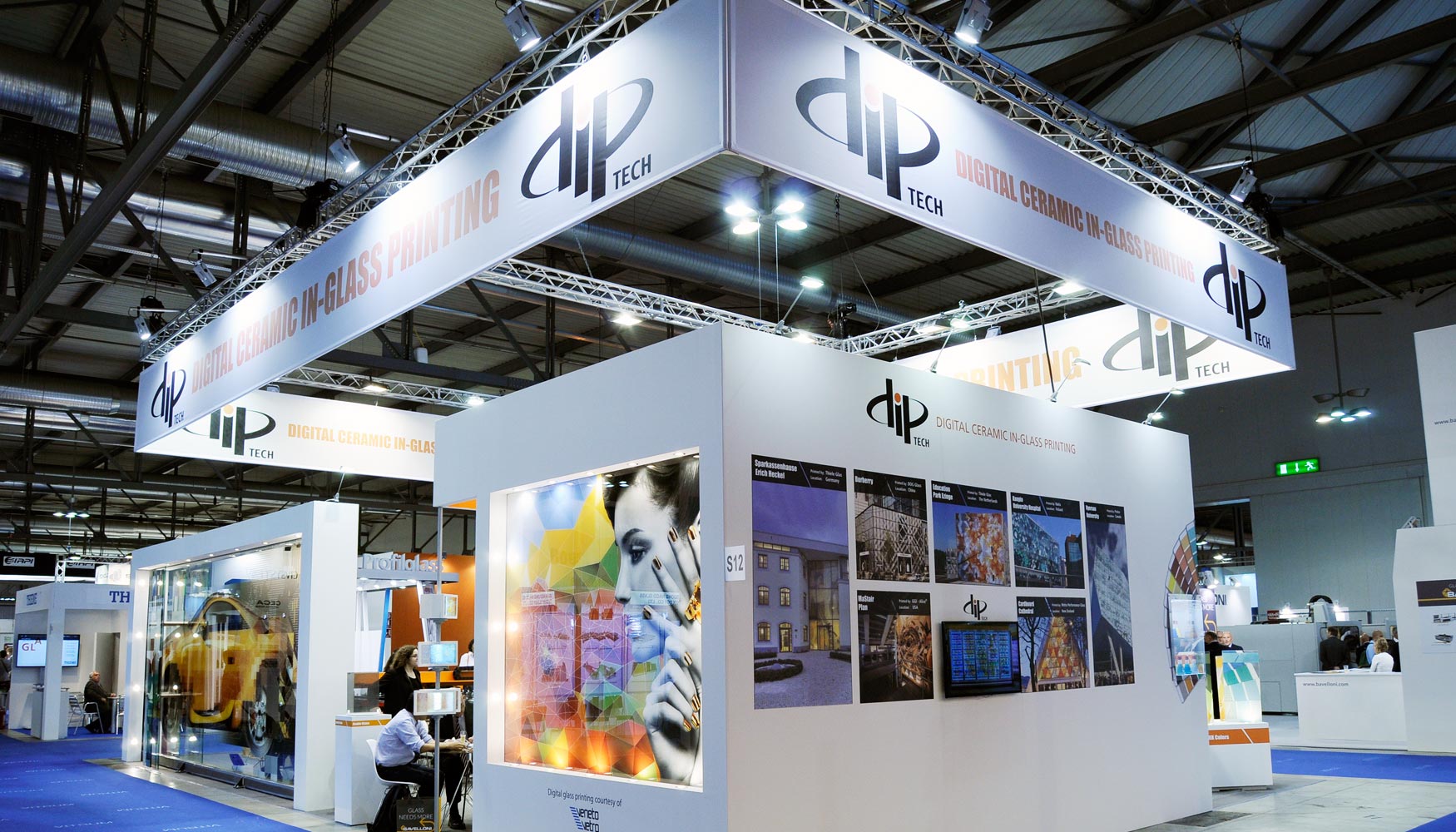 Stand de Dip-Tech en Vitrum 2015