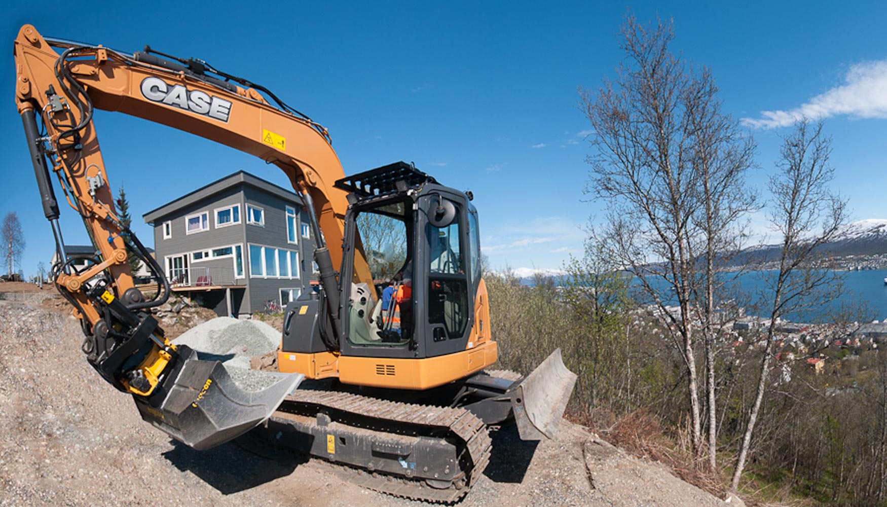 Una midi excavadora de CASE en funcionamiento en la zona de Troms