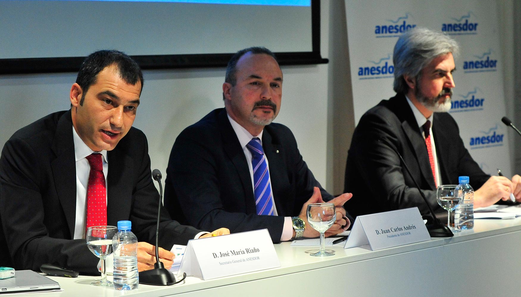 Jos Mara Riao, secretario general de Anesdor; Juan Carlos Andrs, presidente de Anesdor; y Pedro Javier Dez...