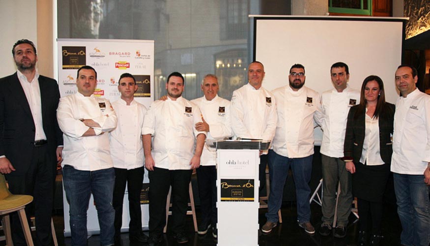 El chef, Juan Manuel Salgado, su ayudante, Adri� Viladomat, el coach, Jos� Manuel Miguel, y el presidente del equipo, Adolfo Mu�oz...