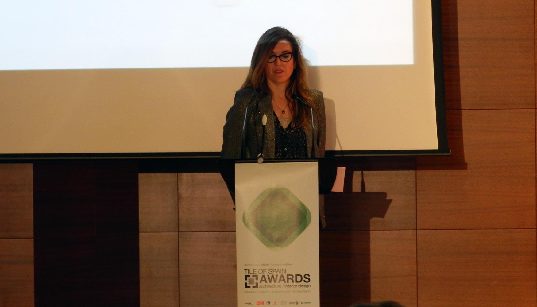Ana Martnez durante la presentacin de los XIV Premios Cermica de Ascer