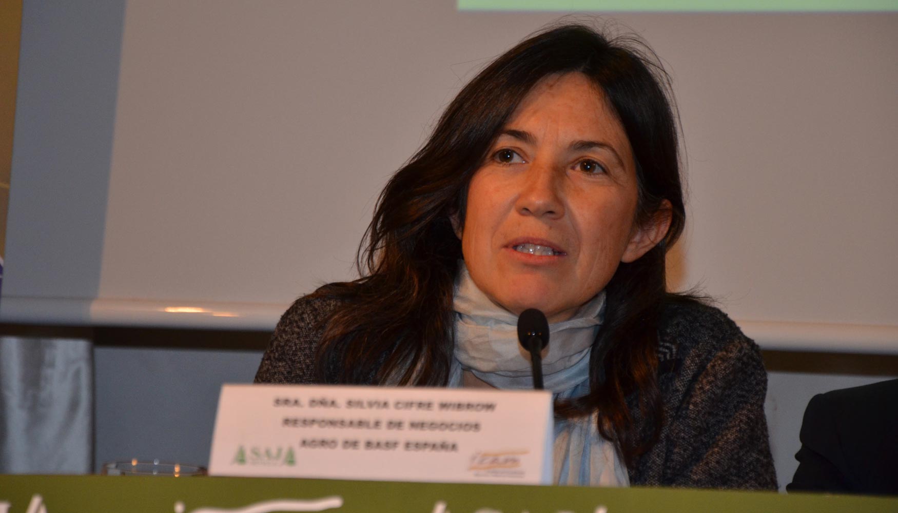 Silvia Cifre, responsable de la divisin de proteccin de cultivos de BASF, durante la jornada
