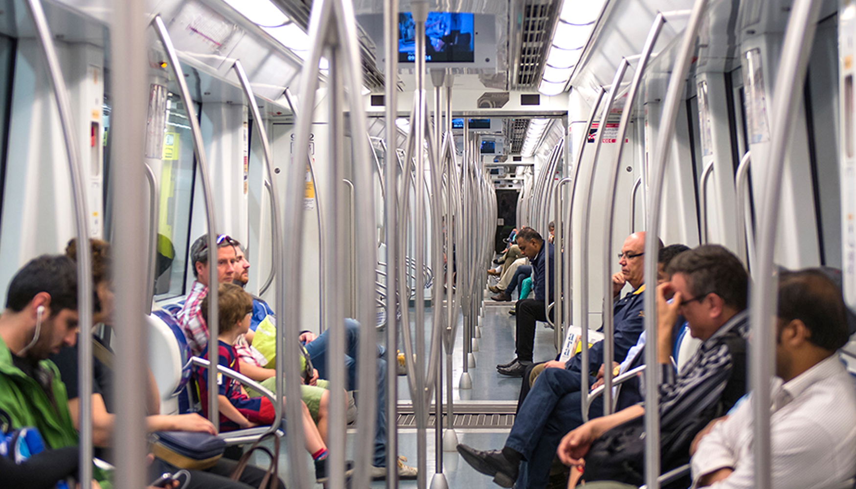 El servicio en andn, desde la informacin de trenes hasta puertas automticas, deteccin de objeto en la va....