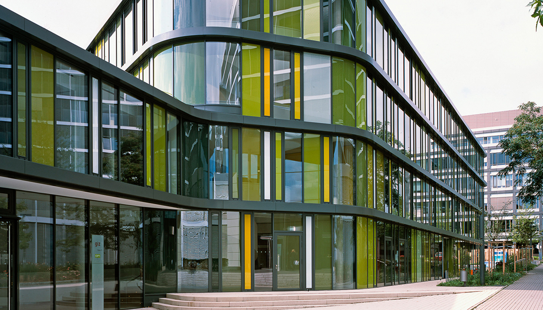 Edificio de la Sociedad Alemana para la Cooperacin Nacional, en Eschborn, Alemania...