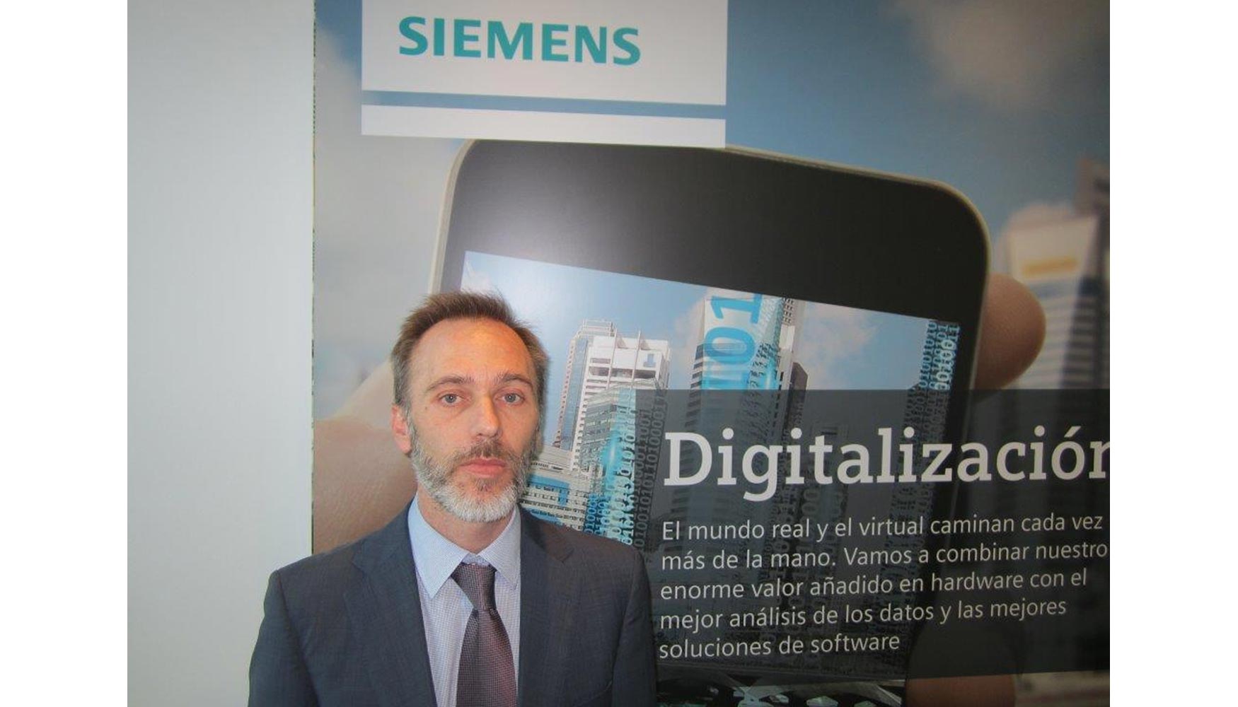 Desde Siemens somos conscientes desde hace tiempo de que fenmenos como la incorporacin de sensores y automatismos en la produccin...