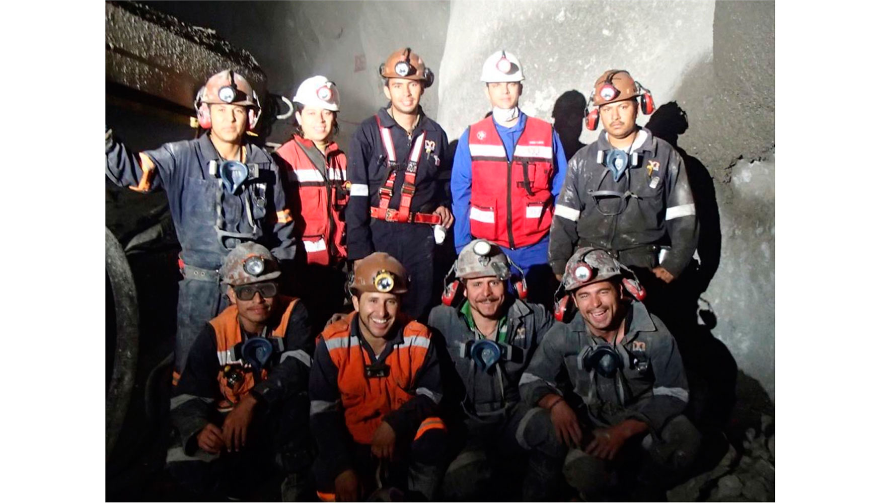 Trabajadores de Dicom en el interior de la mina Fresnillo