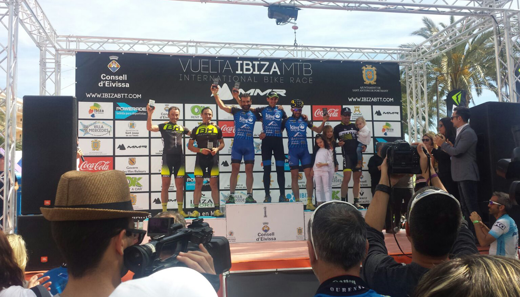 El equipo King Barcelona/Interempresas.net obtuvo magnficas posiciones en la Vuelta a Ibiza en BTT