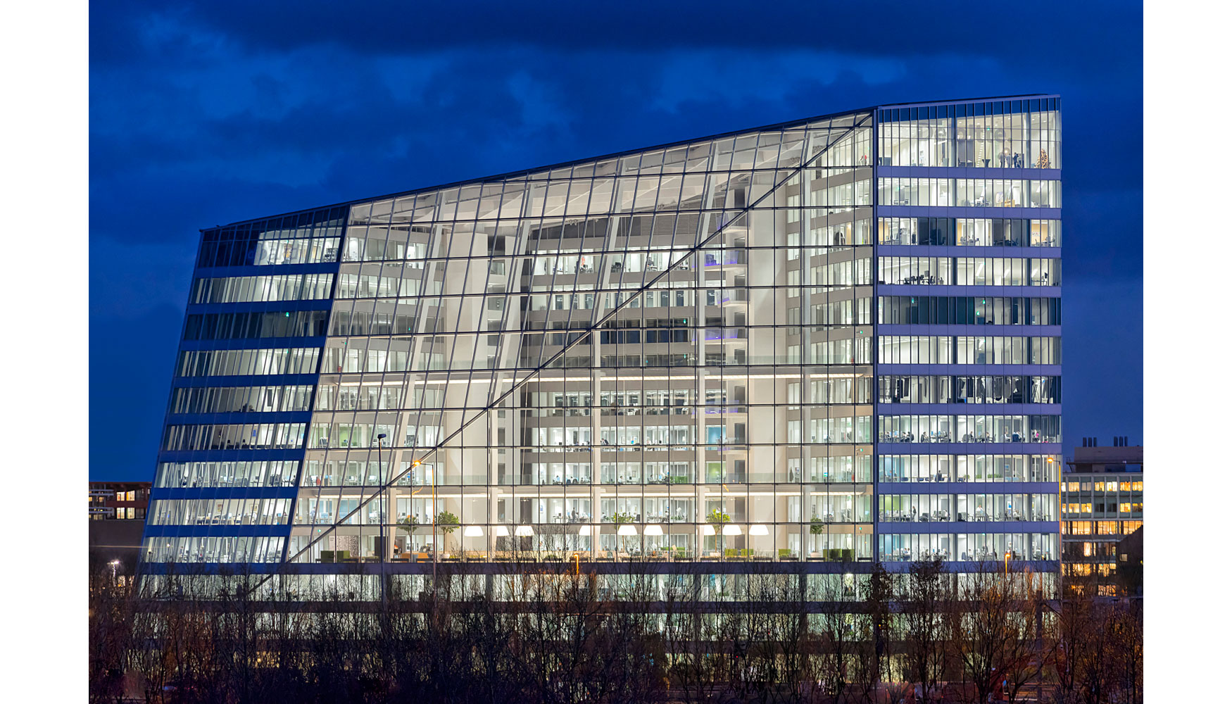 The Edge, edificio de oficinas situado en msterdam...