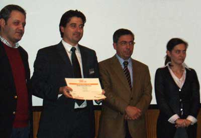 Momento de la entrega de la &quote;Menci�n de Honor Pedro Nunes&quote;