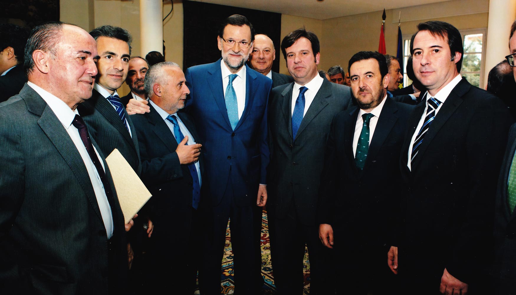 Miembros de ANEO con Mariano Rajoy