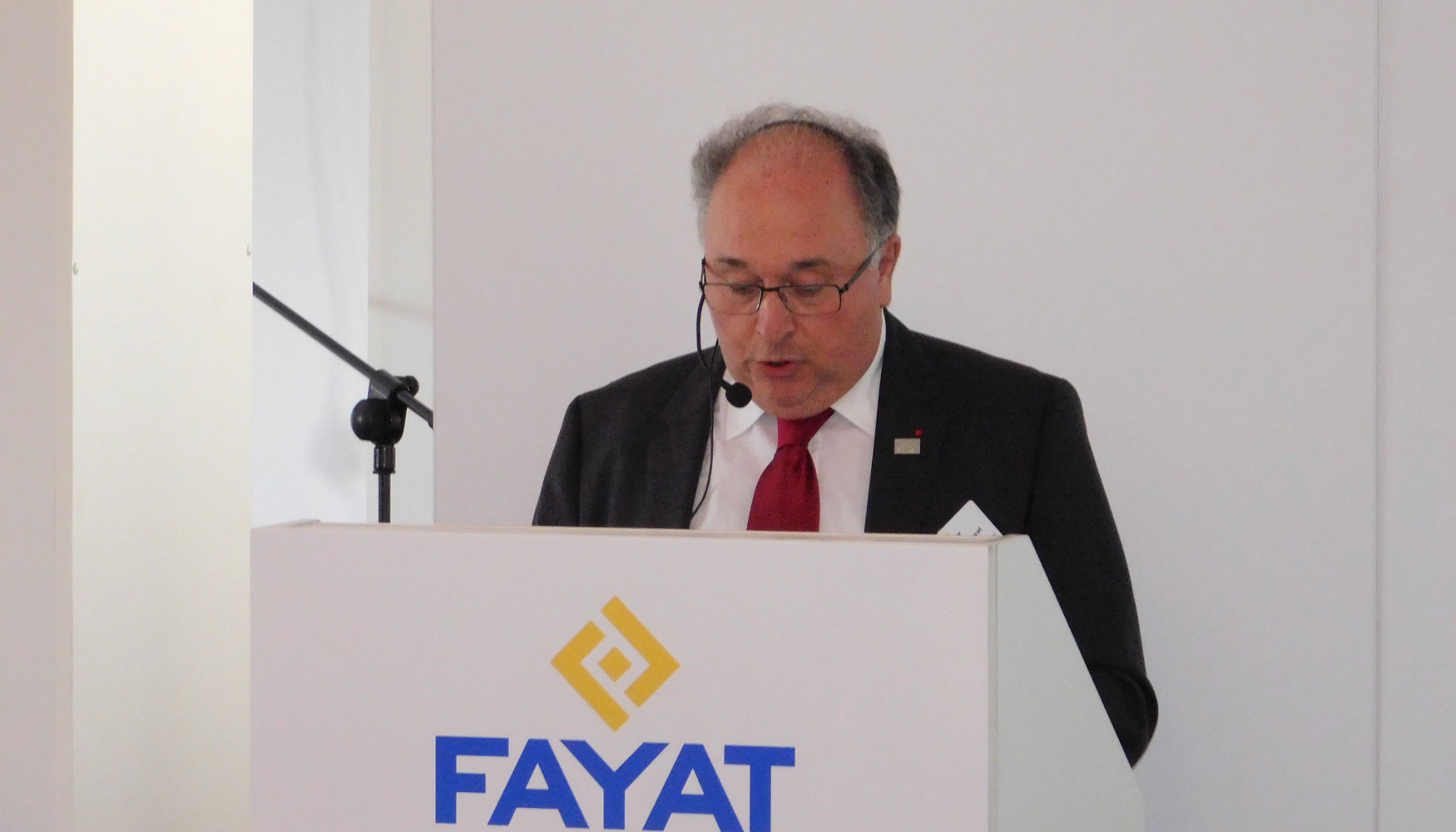 Jean-Claude Fayat, presidente del Grupo Fayat, durante la rueda de prensa