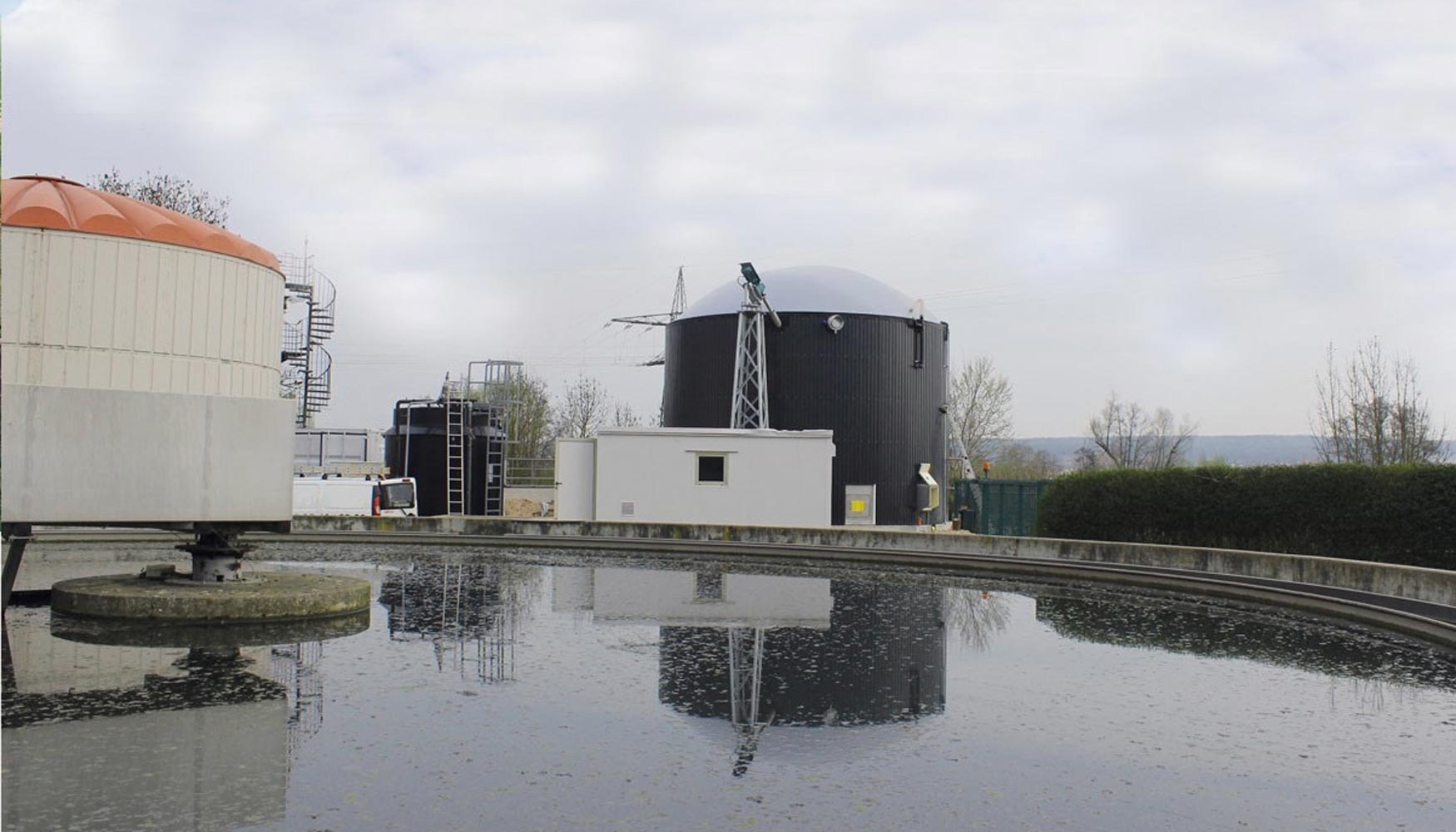 Hace poco se puso en funcionamiento un nivel anaerobio de Weltec en una estacin depuradora de aguas residuales en el sur de Alemania...