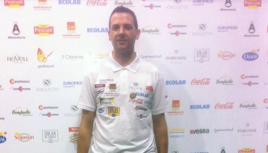 scar Quintana, ganador del concurso Camarero del Ao 2016