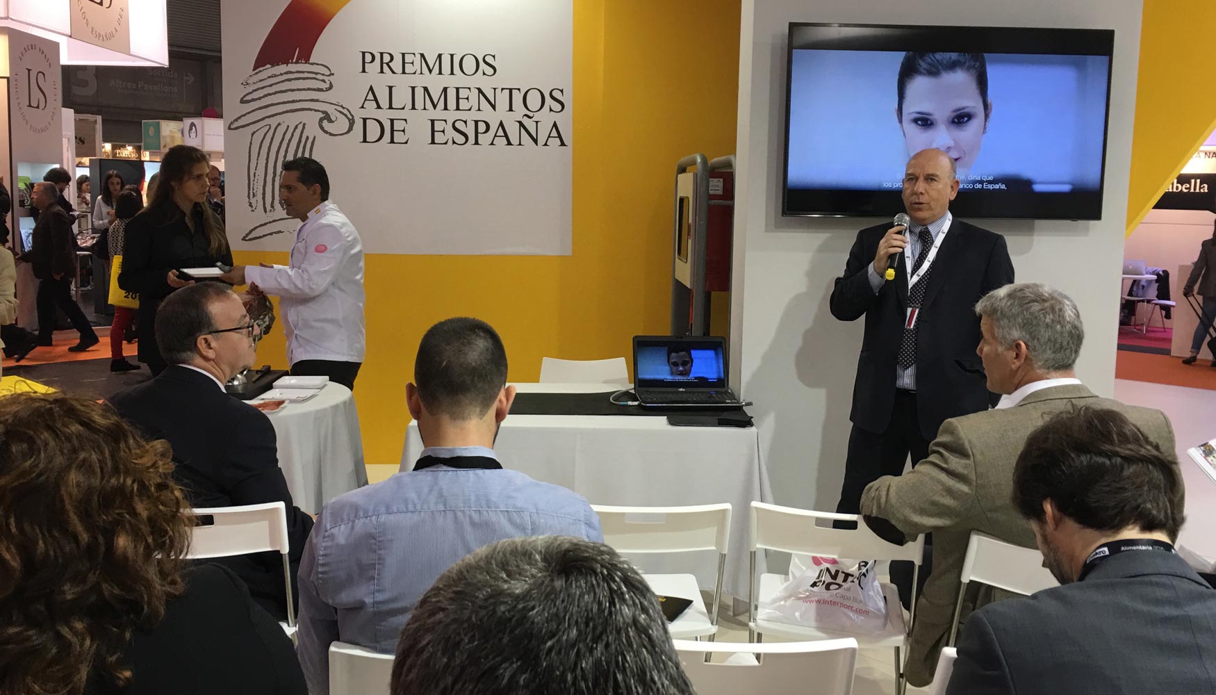 Espacio con el que cont Interporc en el stand del MAGRAMA en Alimentaria 2016