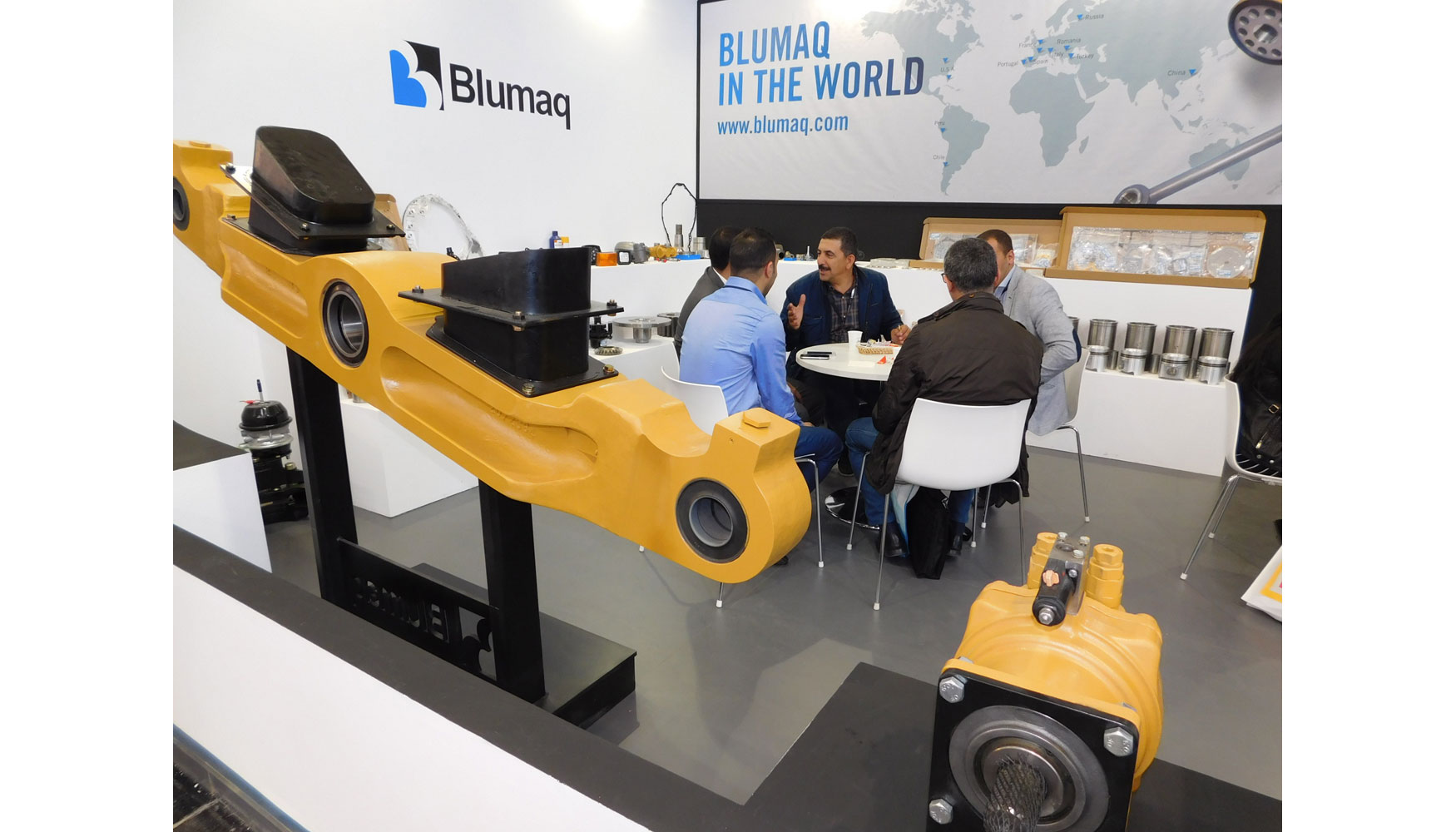 Blumaq mostr en la Bauma 2016 algunas de las ms de 90.000 referencias que tiene en stock