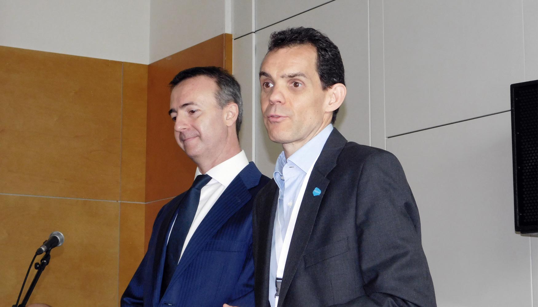 A la izquierda, Enrique Polo de Lara, vicepresidente regional y director general para Espaa y Portugal de Salesforce...