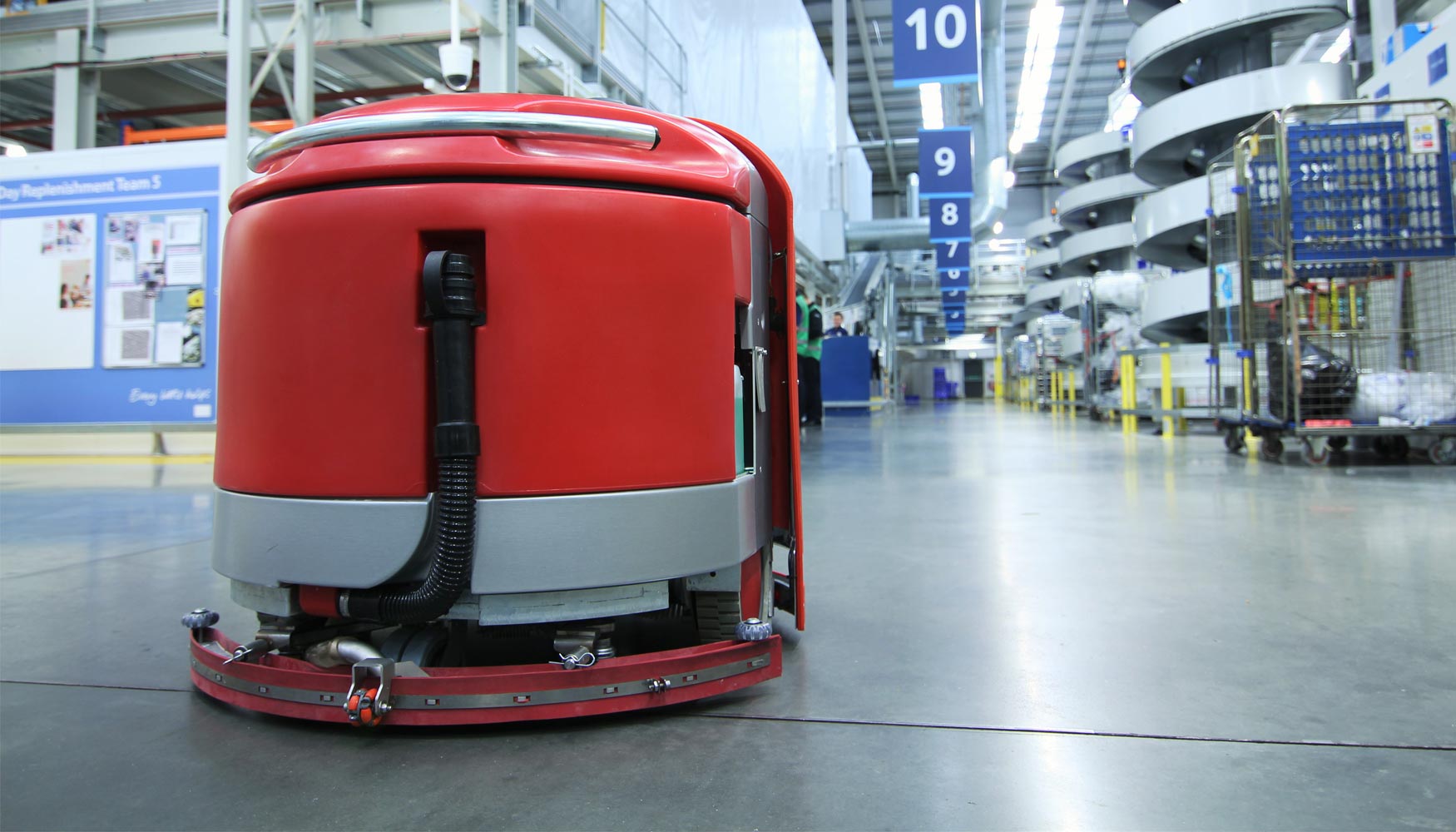 Asti Technologies Distribution presenta en España el primer robot de  limpieza - Limpieza industrial