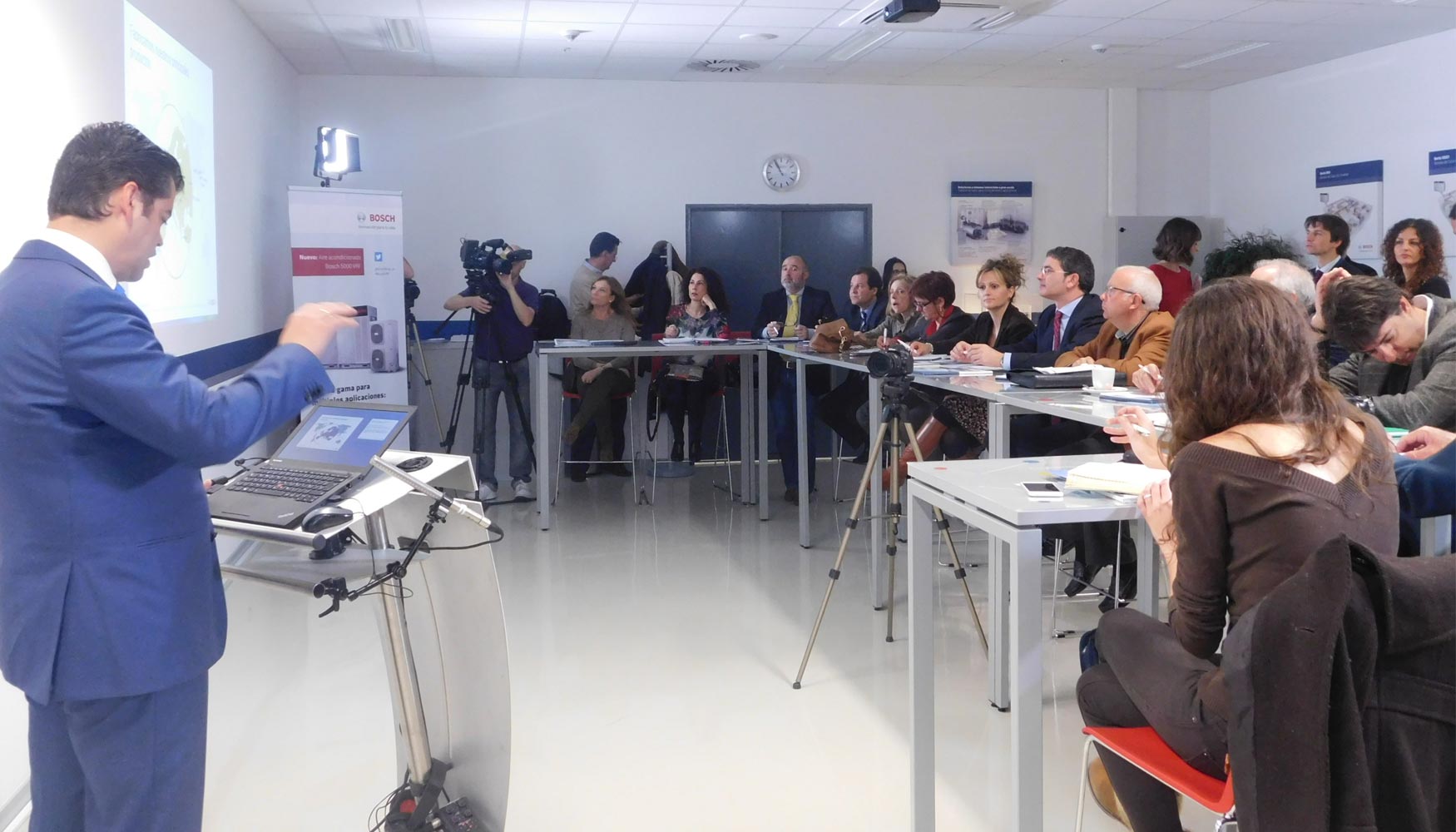 Vicente Gallardo durante la presentacin en las instalaciones del Grupo Bosch en Madrid