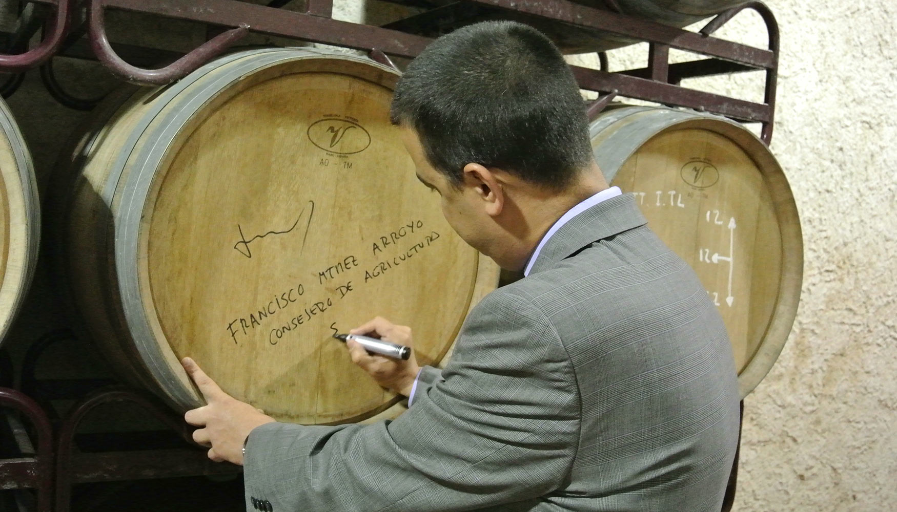 Visita a las instalaciones de la Bodega Pedroheras en Las Pedroeras (Cuenca)