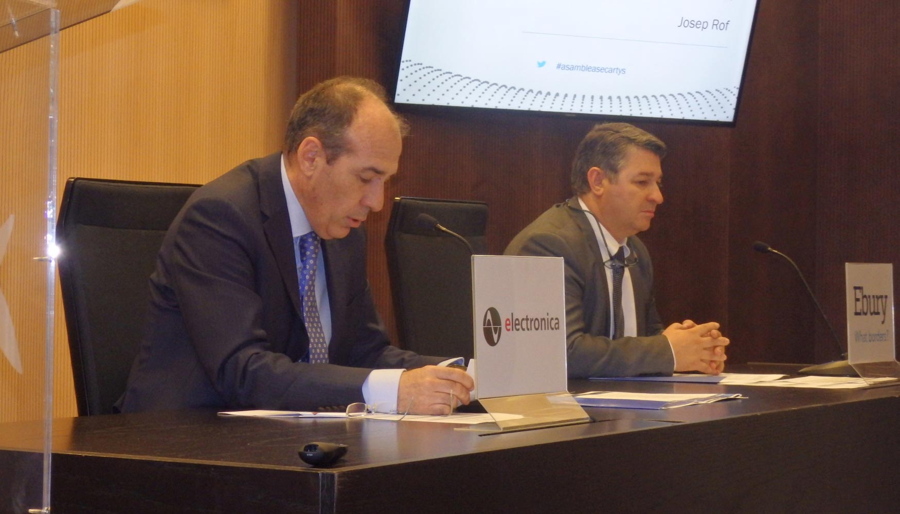 A la izquierda, Josep Rof, presidente de Secartys, junto a Ricard Snchez, Secretario General, en la apertura de la Asamblea General de la asociacin...