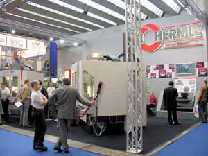 Hermle exhibited at its stand a U 20 C and a C 30 U