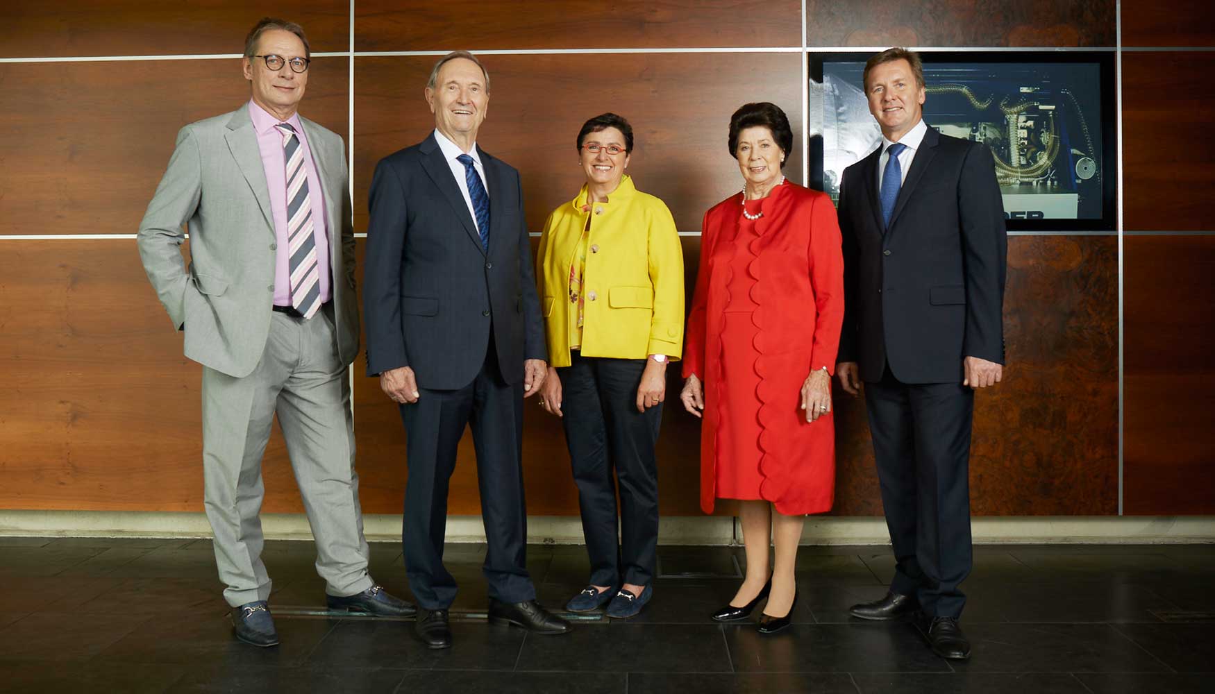 Equipo directivo de Felder Group: Hansjrg, Johann, Elisabeth, Gertraud y Martin Felder