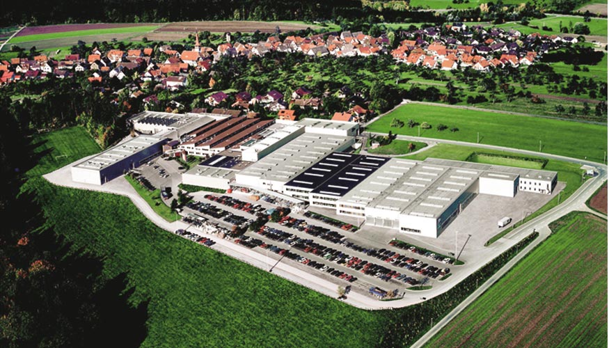 Fotografa area de las instalaciones de Holzma GmbH en Holzbronn