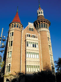 Fachada de la Casa de les Punxes