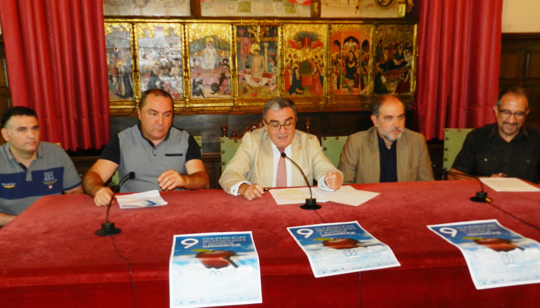 Fira de Lleida y la Asociacin Lleida Drone en la firma del convenio