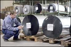 Los productos semiacabados producidos y desarrollados con un ancho de hasta 1,20 cm est�n disponibles para su posterior transformaci�n...