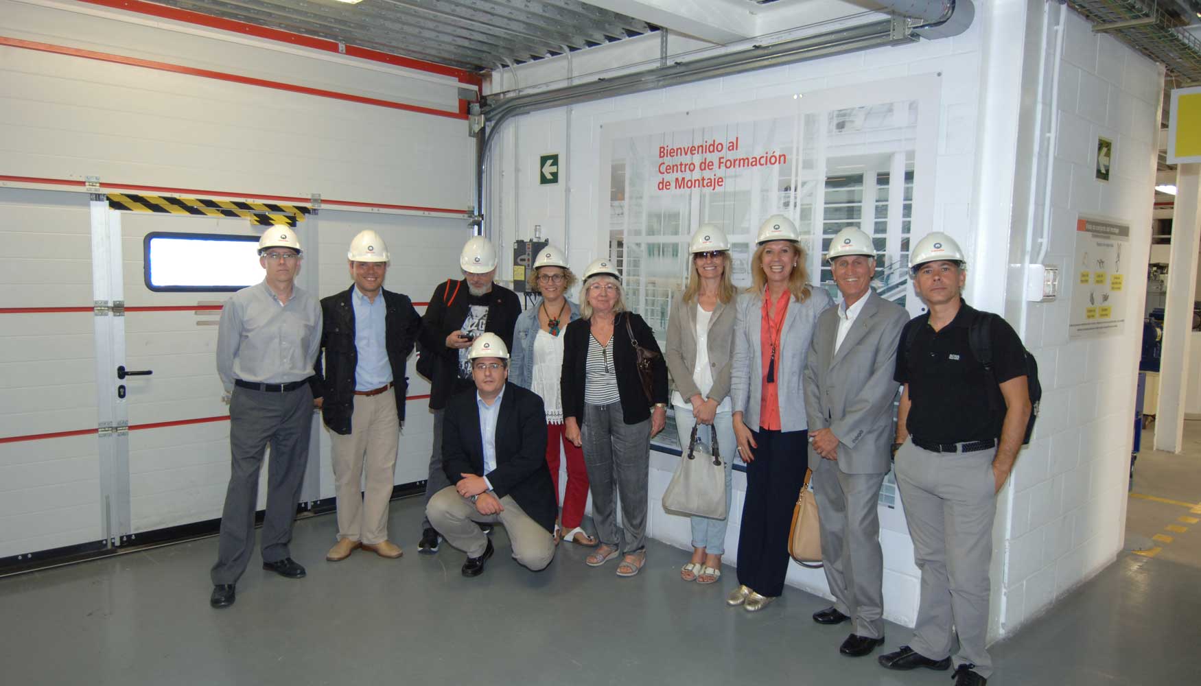 Visita de un grupo de Administradores de Fincas de Tarragona a la fbrica de Schindler en Zaragoza