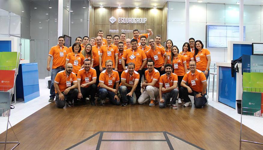 El equipo tcnico del distribuidor Squadgroup-Preference Brasil