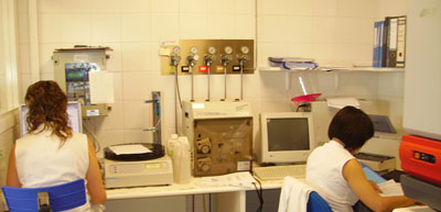 Imagen del interior del laboratorio en Lleida, tomada en abril de este ao