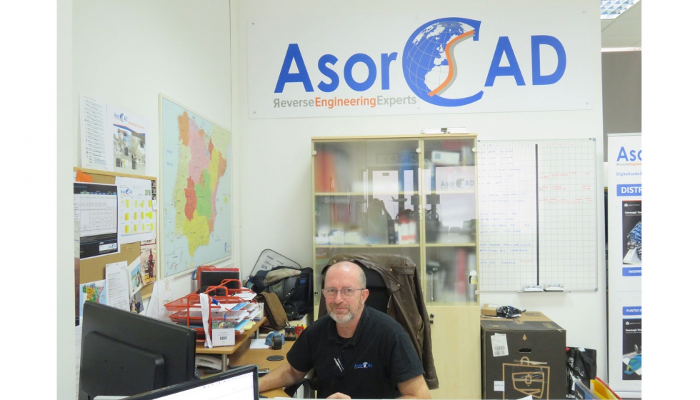 Antonio Snchez, director de AsorCAD Engineering, cuyo nivel de exigencia le lleva a comprobar, antes de lanzar un equipo al mercado...