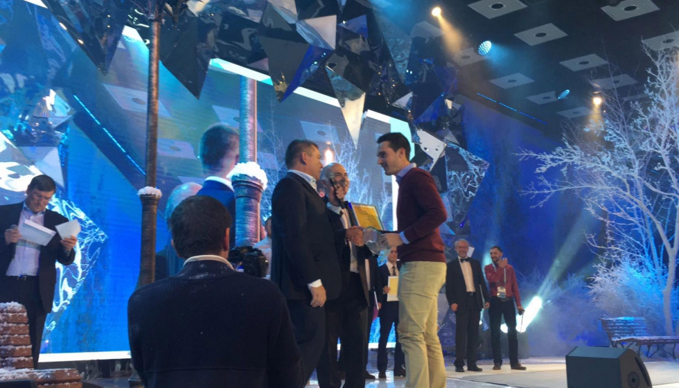 Marc Crescenti, inventor y responsable de la tecnologa recibiendo el premio a la mejor solucin internacional en el congreso de la IASP en Mosc...