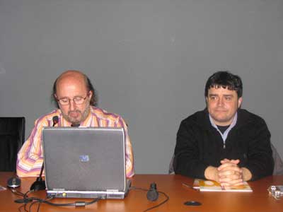 Mariano Estfani (izquierda), responsable de la Comisin de Empleo y Formacin de la Asociacin...