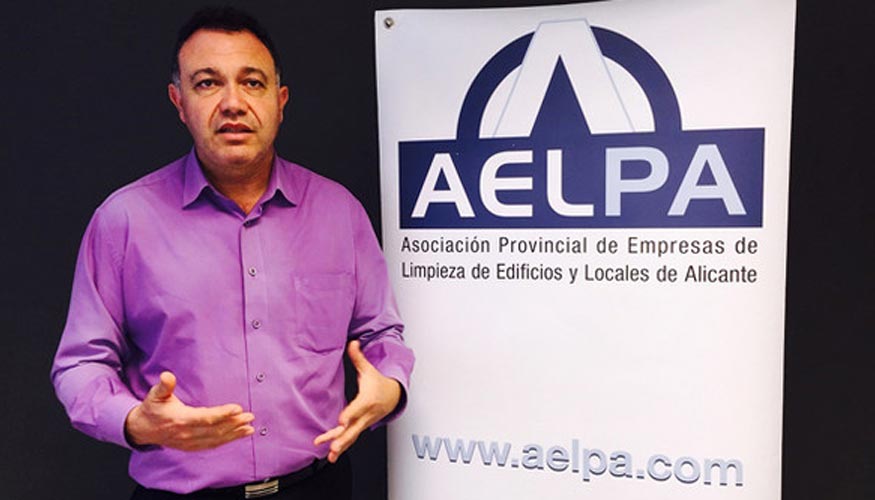 Corredor, de 49 aos, es presidente de la Asociacin Provincial de Empresas de Limpieza de Edificios y Locales de Alicante (AELPA)...
