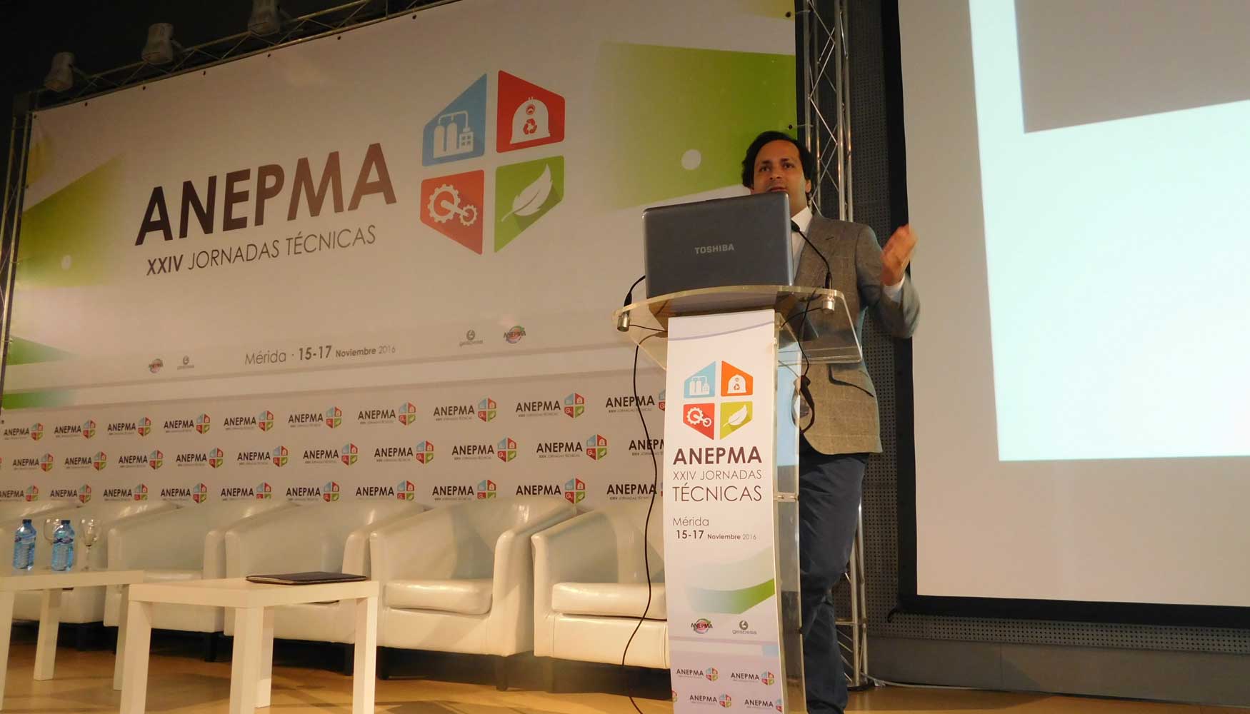 Luis Almeida Capo, administrador de Cascais Ambiente, durante su ponencia en las XXIV Jornadas Tcnicas de Anepma...