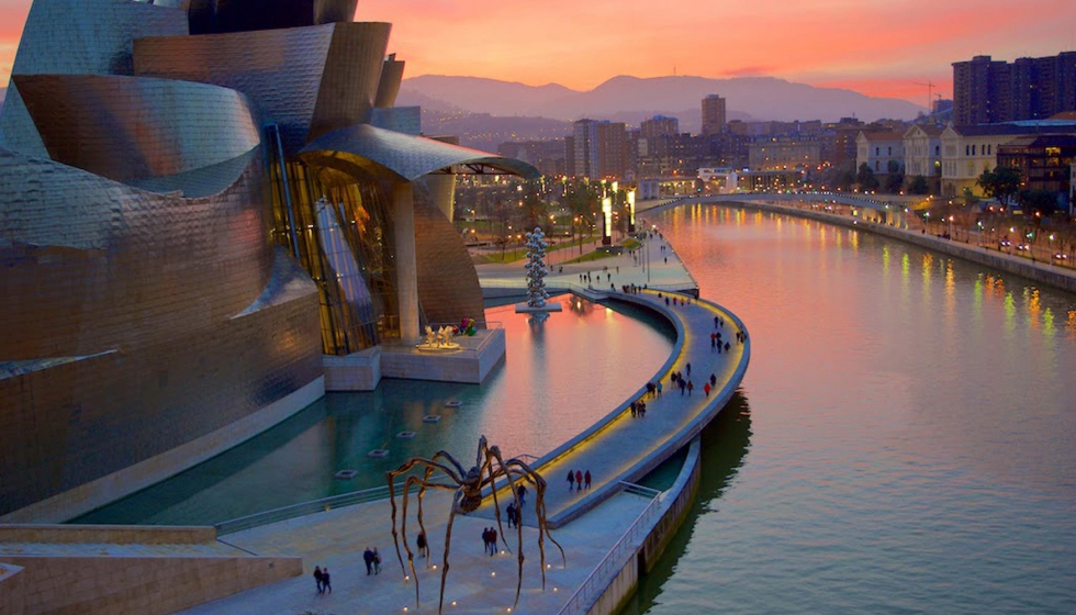 El monumento ms conocido de la ciudad de Bilbao es probablemente el museo Guggenheim...