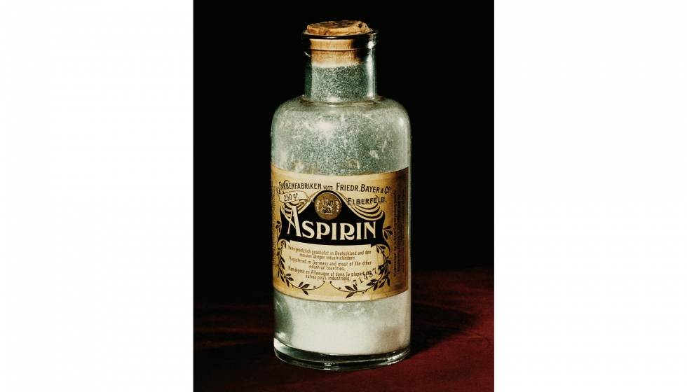 Antiguamente, la aspirina se suministraba a las farmacias en forma de polvo y stas preparaban las dosis del medicamento para los pacientes...