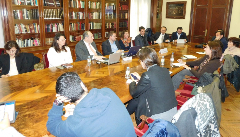 Asistentes al encuentro en la Asociacin de la Prensa de Madrid