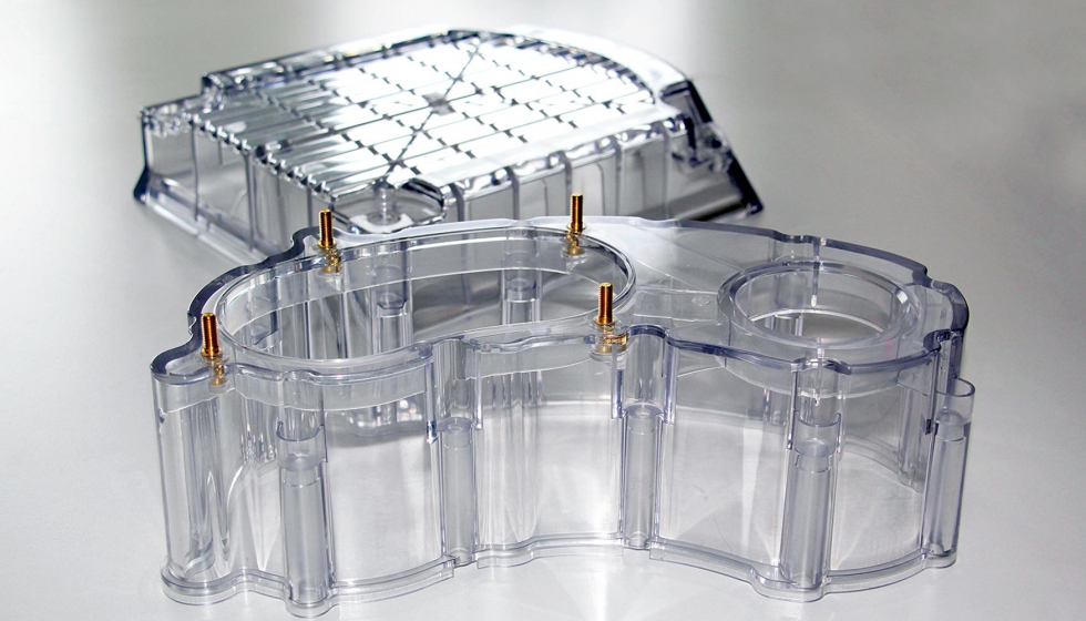 Componentes para cubiertas fabricadas de plstico transparente