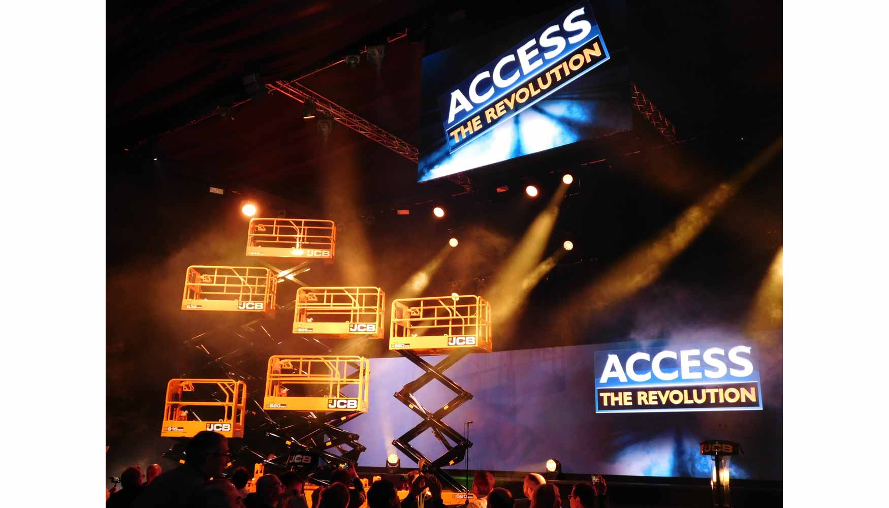 Acto de presentacin de la nueva gama de plataformas JCB bajo el lema 'Access: The Revolution'