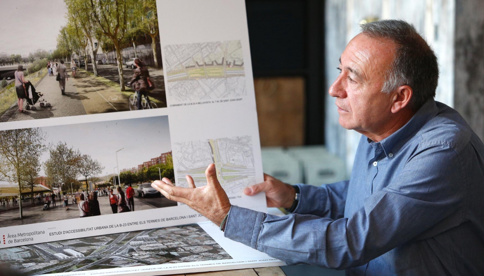 Antoni Poveda, presidente de la Red de Ciudades por la Bicicleta, explicando el proyecto